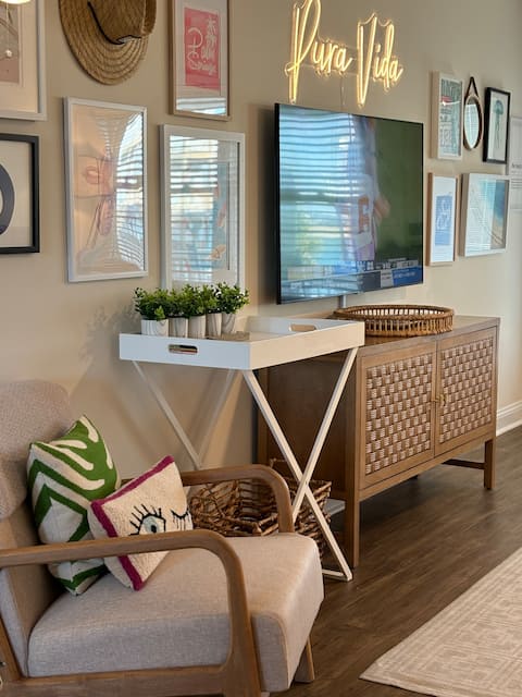 Popular Airbnb listing: Topsail Island Retreat · Steps to Sand, Sleeps 10 in Topsail Beach