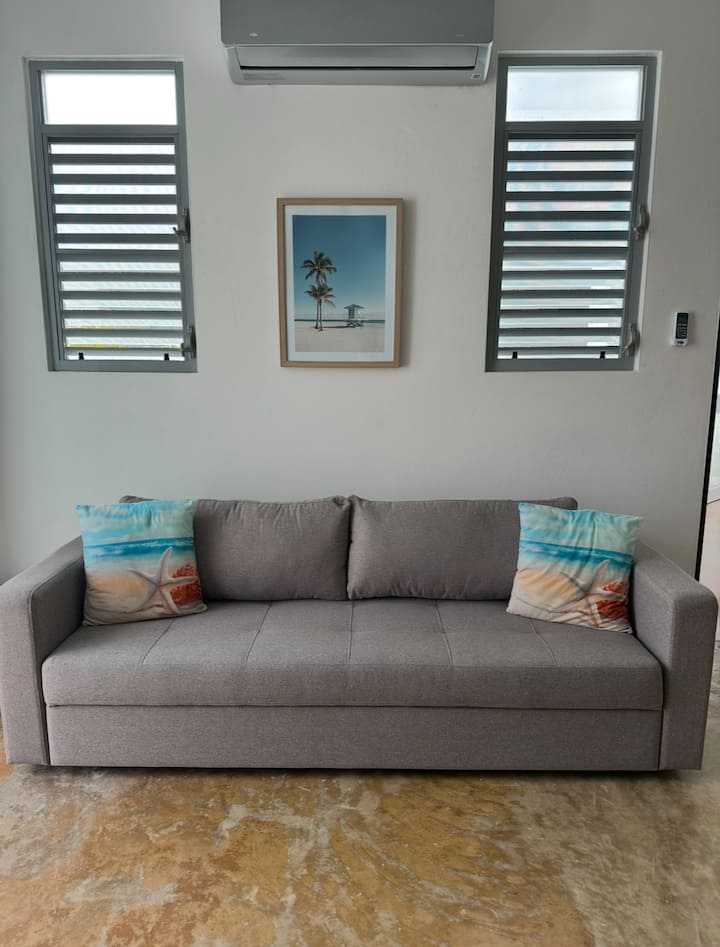 Разтегателен диван