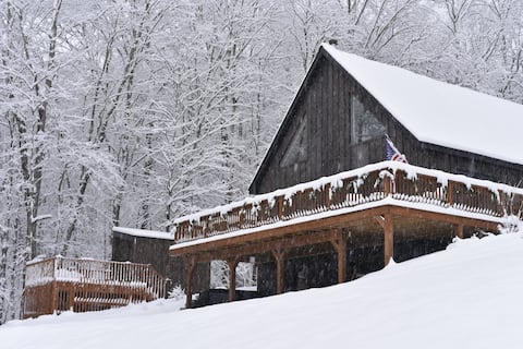 evergreen overlook—hot tub, sauna, rec room, gym