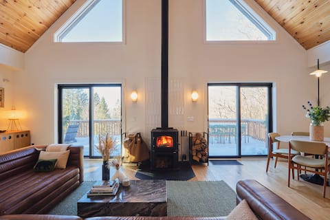 evergreen overlook—hot tub, sauna, rec room, gym