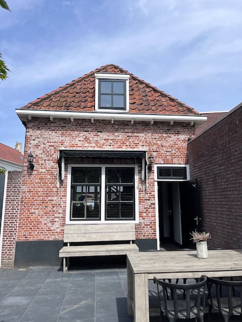 Cozy apartment with lovely garden in Yerseke