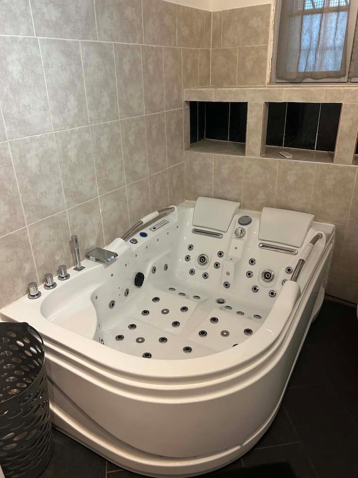 Nid Douillet Avec Jacuzzi Centre Historique - Avignon