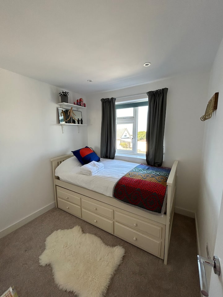 საძინებელი 4