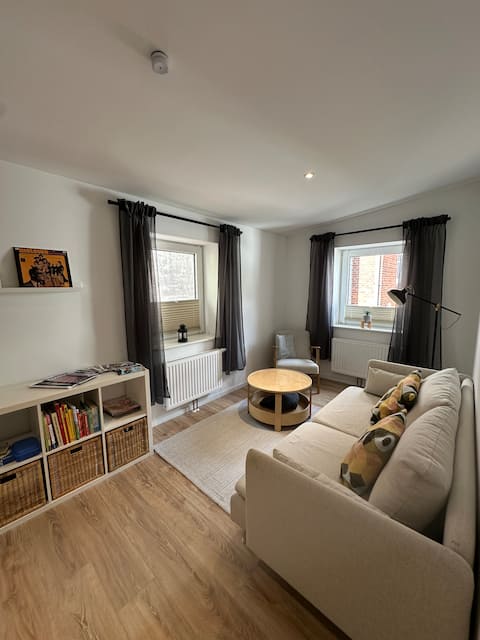 Successful Airbnb property: Urban Apartment at the Market in Husum