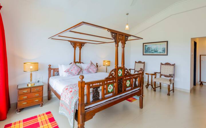 Bedroom 1 image 3