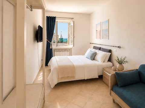 Cosy apartment a few steps from the sea