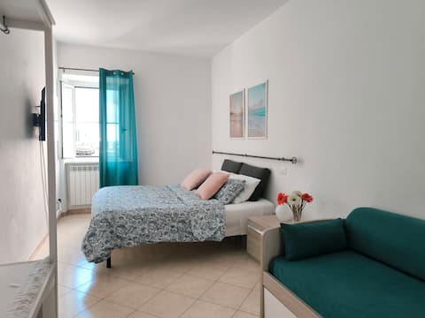 Cosy apartment a few steps from the sea