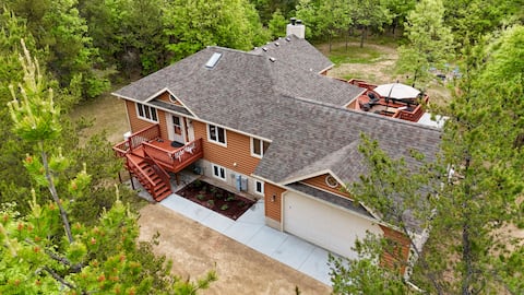 Firepit | Patio+Deck | Games | Whirlpools | Trails