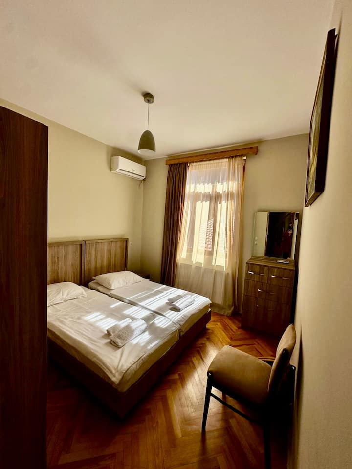 Quarto 5
