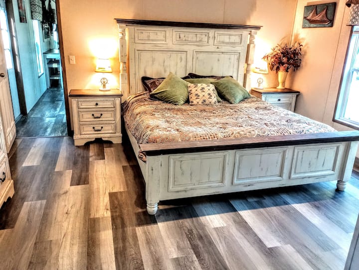 Master Bedroom with King bed 