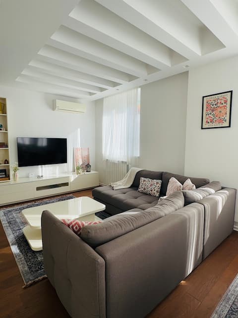 Central 2BR apartment in Bascarsija Old Town