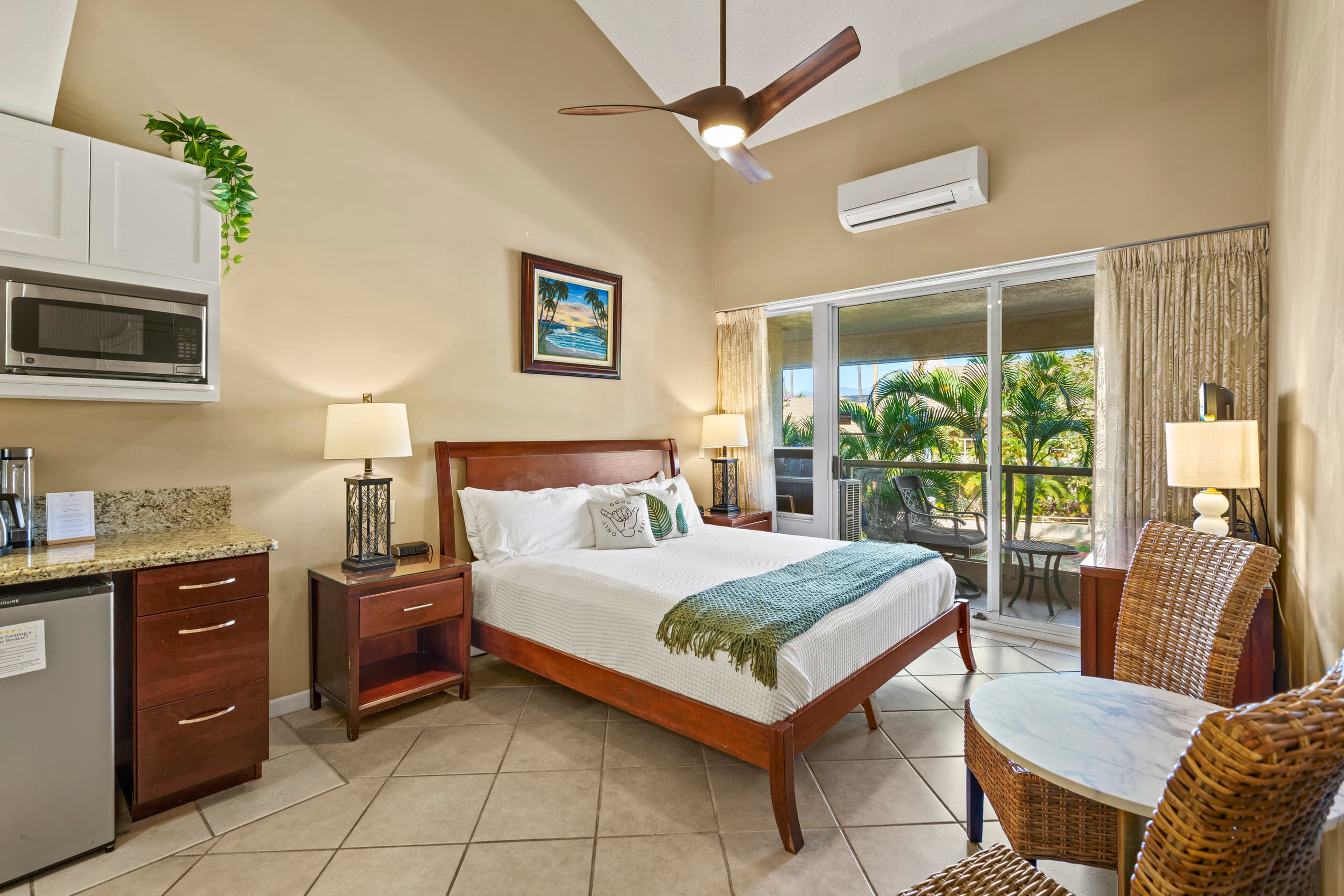 Condo in Kihei · ★4.93 · Studio · 1 bed · 1 private bath - Image 1