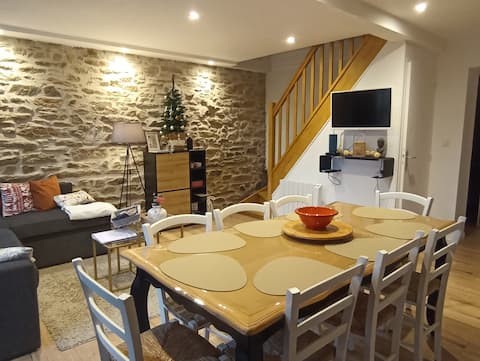 4* family gîte + pool near Puy du Fou