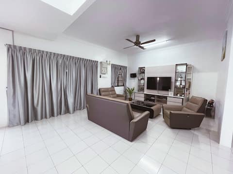 Lovely Semi-D@Manjung Lumut