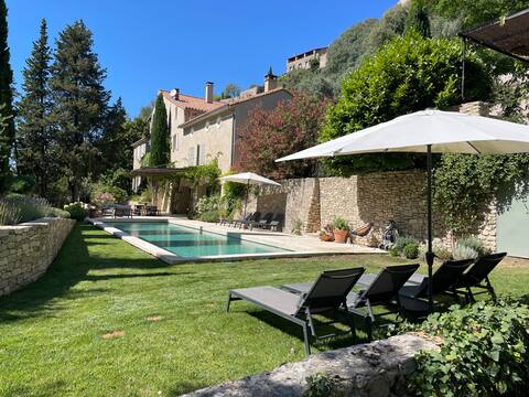 Farmhouse with pool and tennis