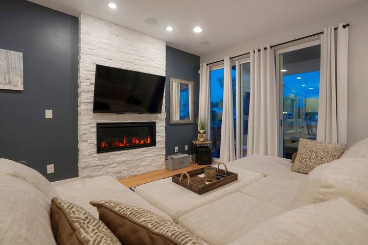 Broncos Stadium rooftop + pool table + hot tub gallery image 4