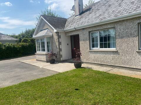 Bungalow in Clerihan