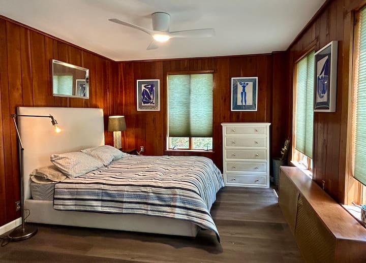 The Matisse- comfortable first floor bedroom