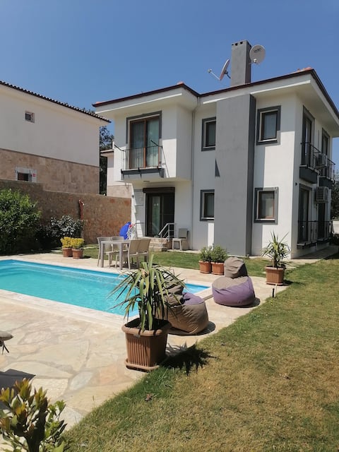 Villa Türkoğlu in the Quiet Nature of Kuyucak-Muğla