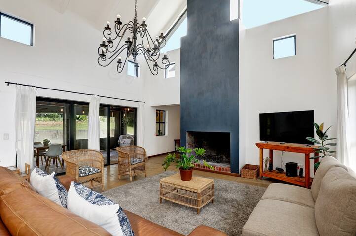 Suburban-Living in Welgemoed gallery image 3