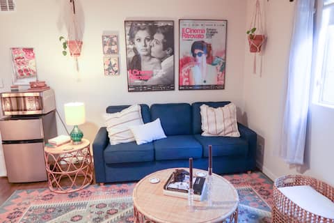 Top performing Airbnb: Cozy Suite by LAX, Sofi & Beach in Lawndale
