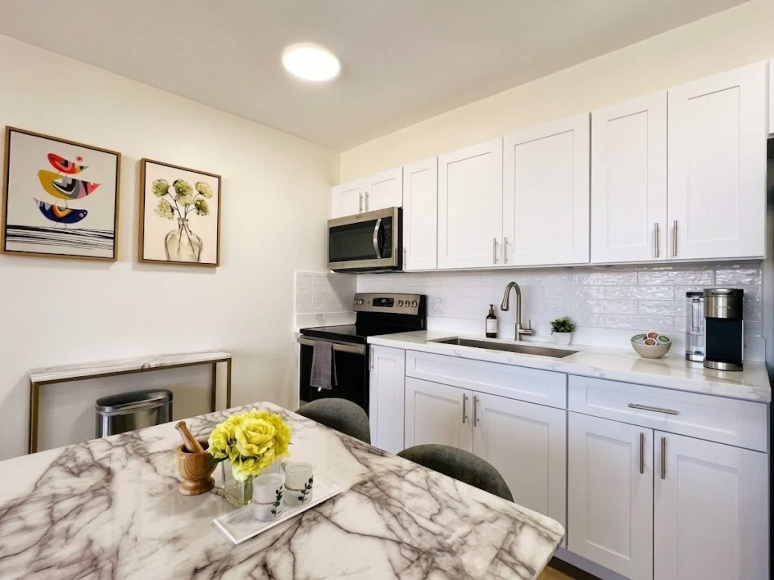 DiamondHead Ocean View Suite |Free Parking| 2Queen - Image 8