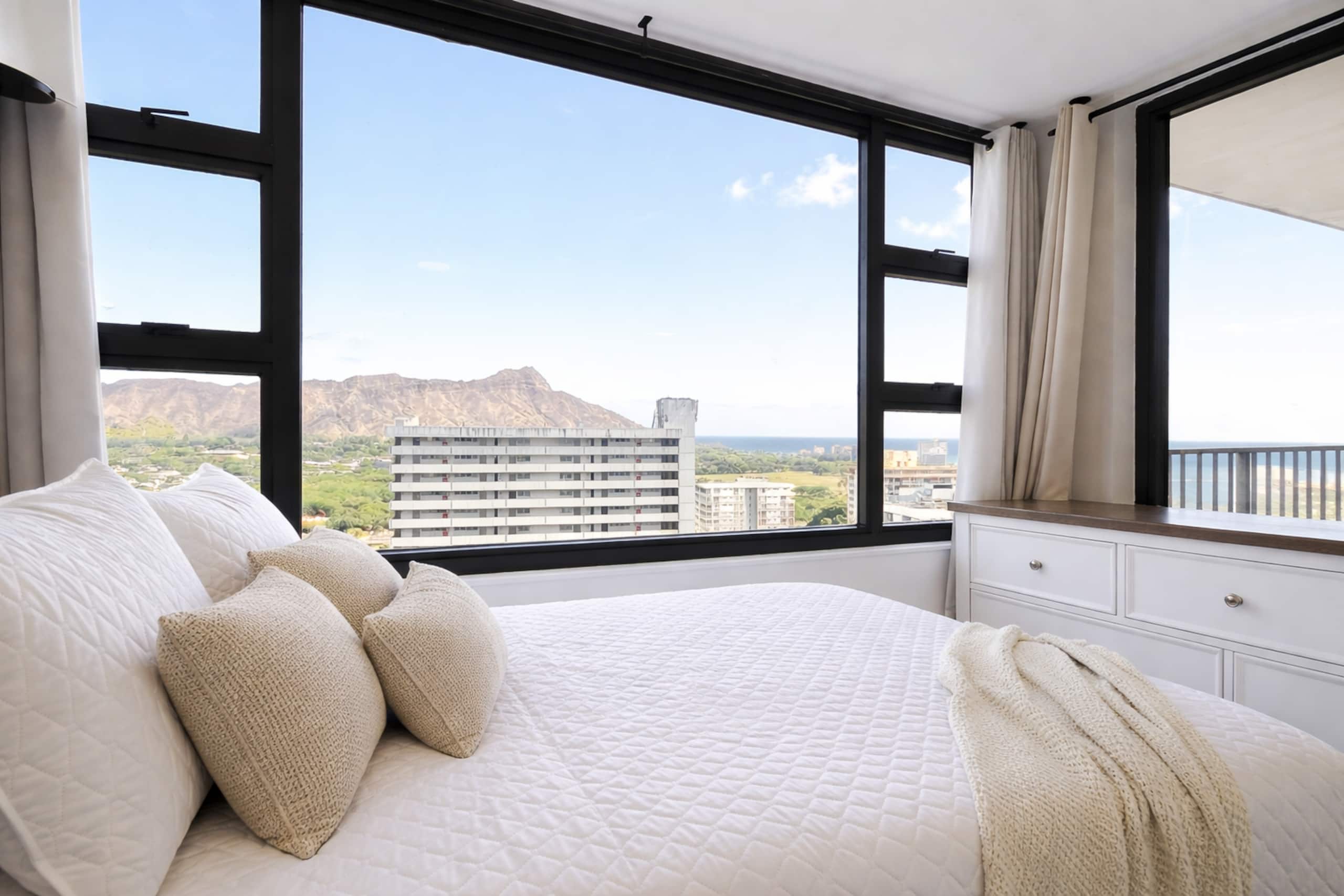 DiamondHead Ocean View Suite |Free Parking| 2Queen - Image 19