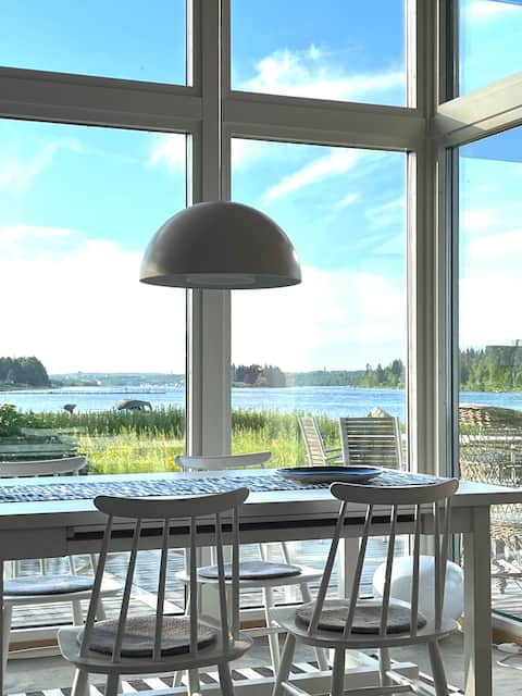 Villa near the river with large garden