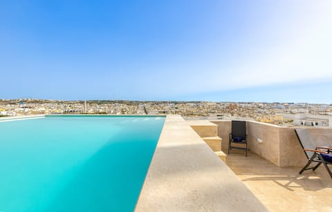 Central Penthouse, by Annitchka boutique living