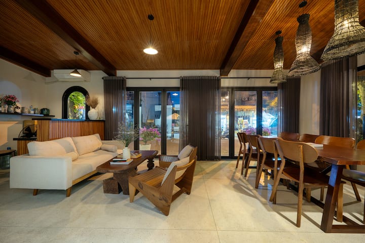 Caman 5br Beach Villa - Vietnam