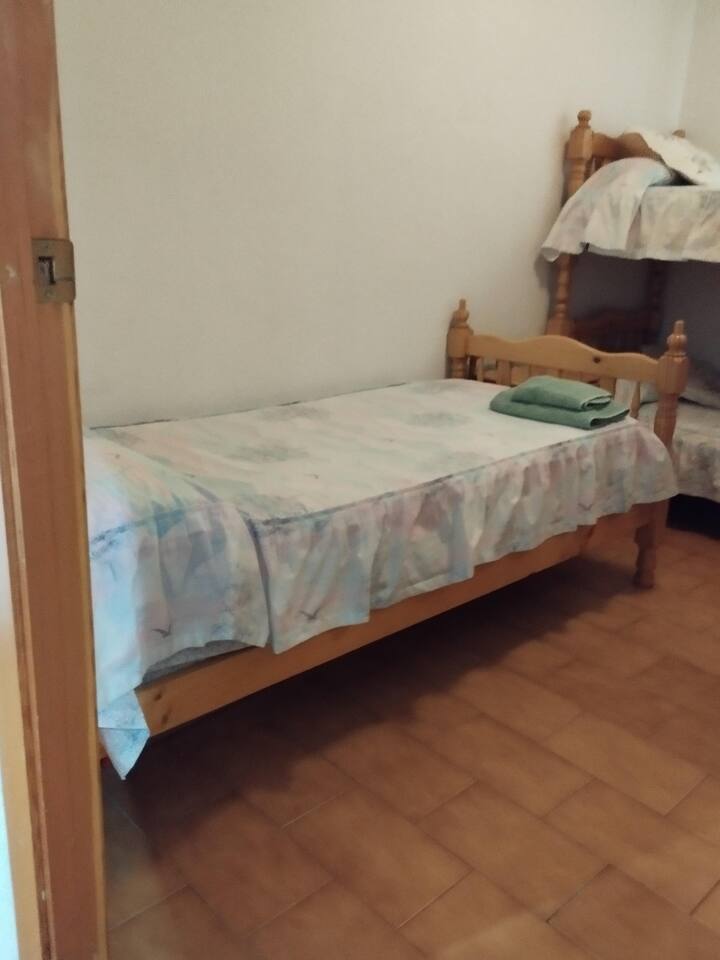 غرفة النوم 2