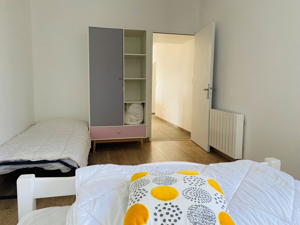 საძინებელი 1