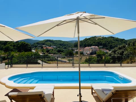 Villa Tolija