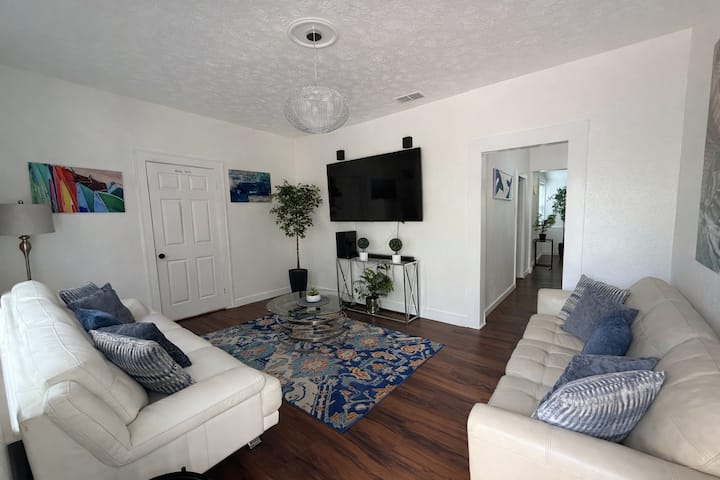 3br Home • 10 Min Downtown • Parking X5 - Jacksonville
