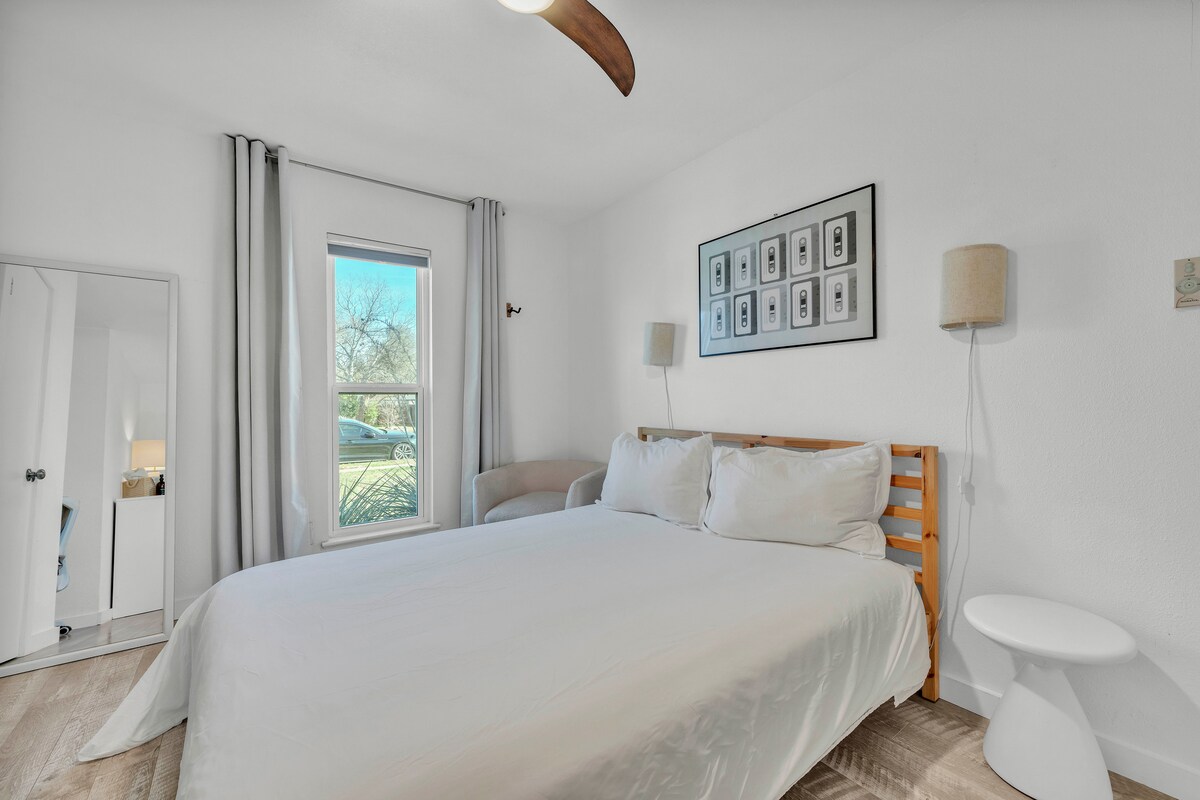 Private Room - Designer House