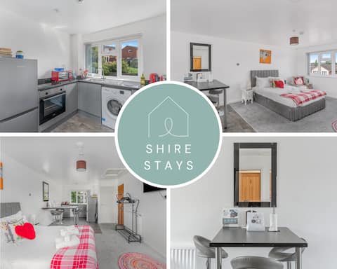 Badger Haven: Apt 4 | Large Apartment in Brackley