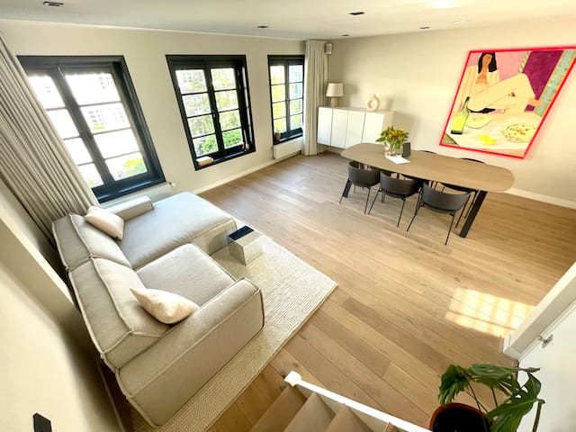Luxury big apartment 5 min from Amsterdam Centrum