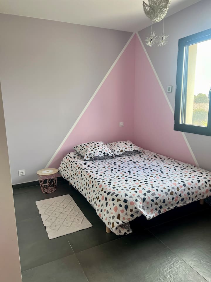 غرفة النوم 2