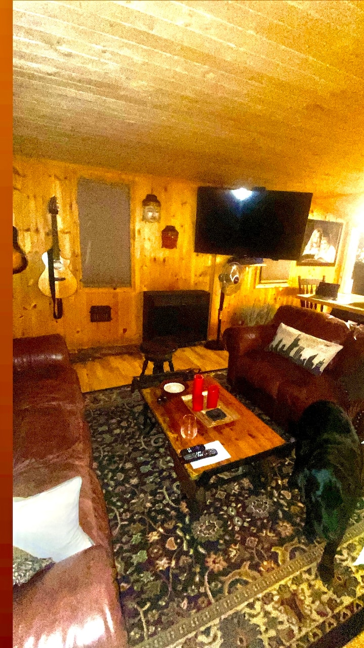 Blend & Breathe Paint Lake Haus - Algonquin Provincial Park