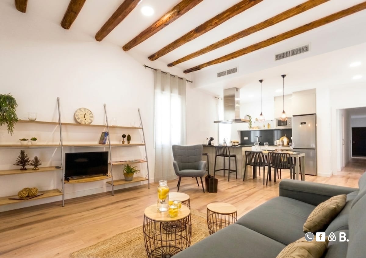 Propiedad de Airbnb exitosa: Private building | Tarragona Center | Beach en Tarragona