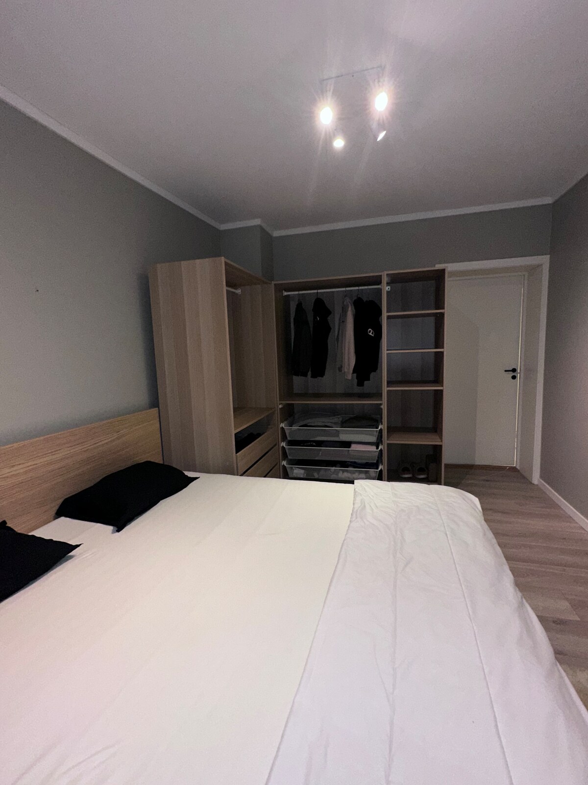 เตียงขนาดใหญ่ 200 ซม ./ 200 ซม. 