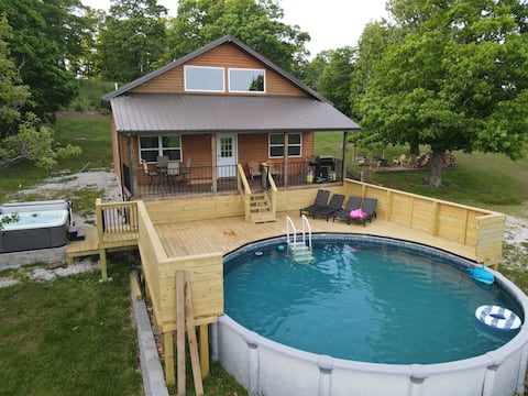Buffalo River Rocky Ridge Cabin- Pool and HOT TUB