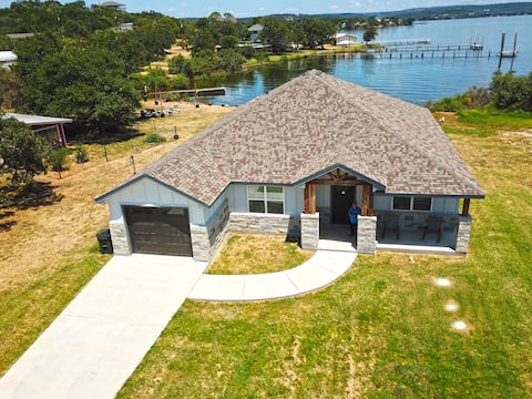 Lake Front Modern Home Lake Buchanan Village