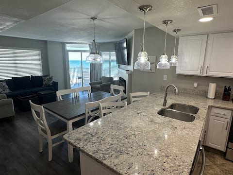 Seawatch 2BR Oceanfront Wrap Around Balcony 916 ST