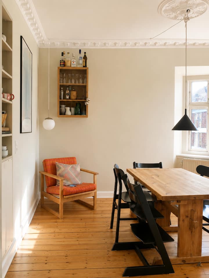 Familievenlig 2-plans Lejlighed Med Tagterrasse - Aarhus