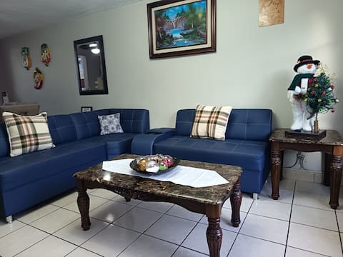 Residential House, San Salvador with 24/7 security