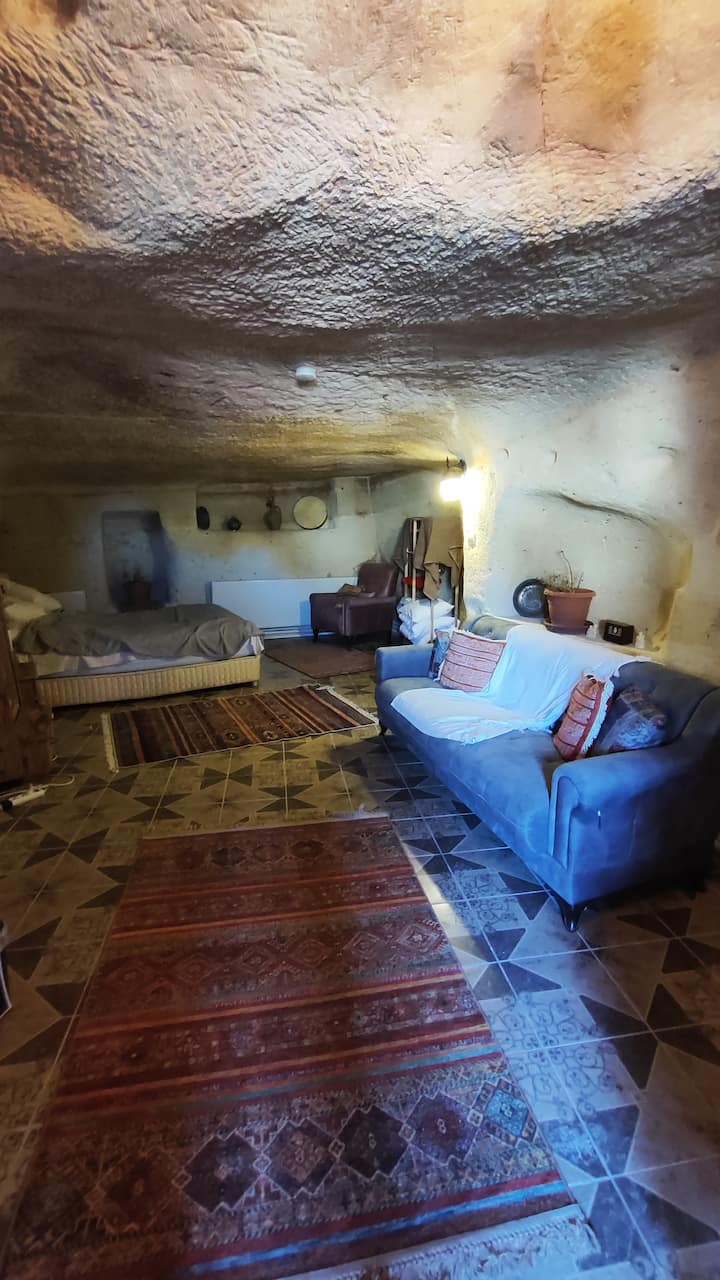 Waking Up In A Cave, Natural - Kappadókia