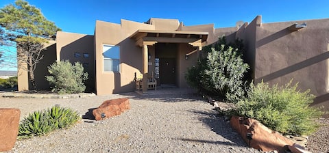 Lakeview Oasis; Your Home away from Home