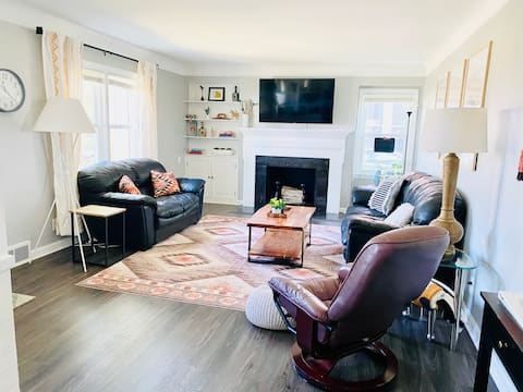 Successful Airbnb property: Turtle Ranch: Gaming basement, central location in Madisonville