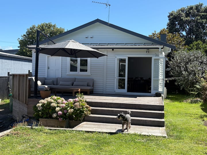 3 Bed Bungalow & Games Room. 500m To Eden Park - Auckland